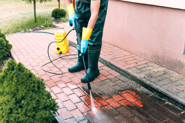 Best Concrete Pressure Washing  in Ellsworth, WI